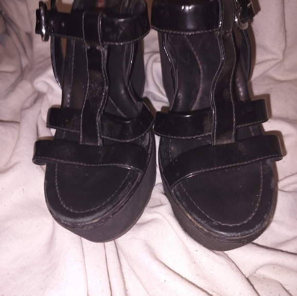 Prada Black Caged Patent Wedges. Sz 38.5 - Picture 7 of 10